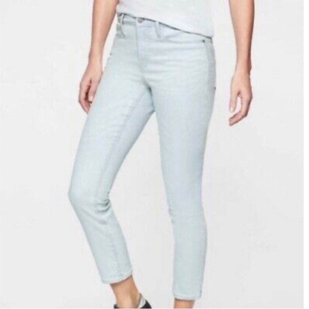 ATHLETA sculptek cropped jeans